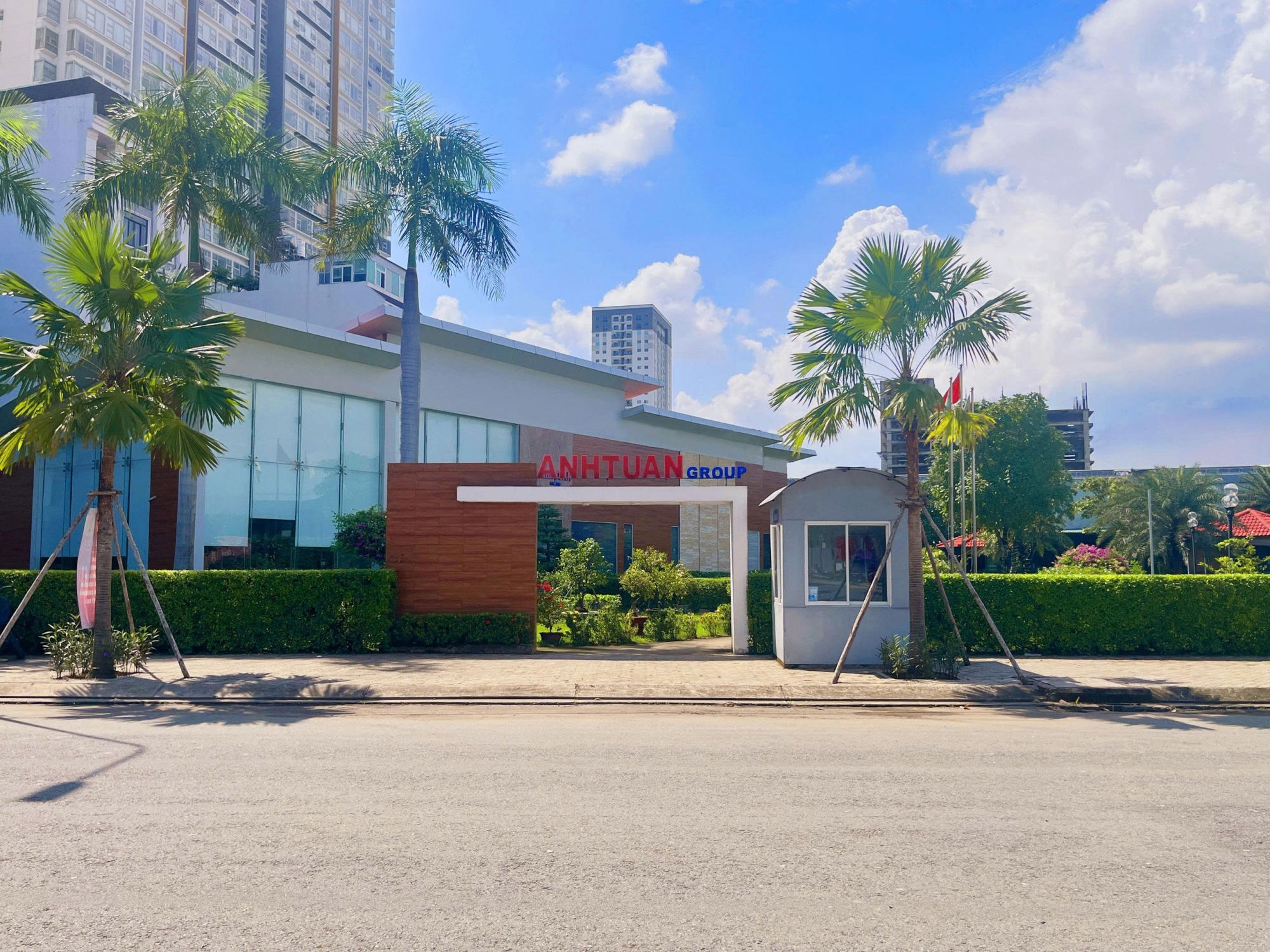 Trụ sở Anh Tuấn Group tại Phường Phú Thuận (Quận 7 cũ)